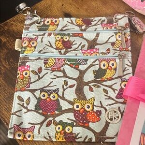 Hip klips Owl Print Crossbody Bag w/owl notepad BNWOT Set Gift Idea Bag 580